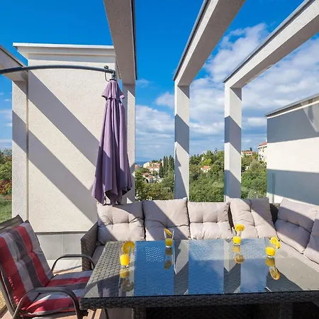 Luxurious With Heated Pool And Rooftop Jacuzzi * 马林斯卡