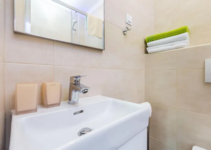 Luxurious With Heated Pool And Rooftop Jacuzzi * 马林斯卡