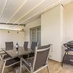 Βίλα Luxurious With Heated Pool And Rooftop Jacuzzi *