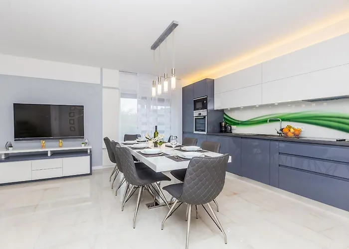 Villa Luxurious With Heated Pool And Rooftop Jacuzzi *