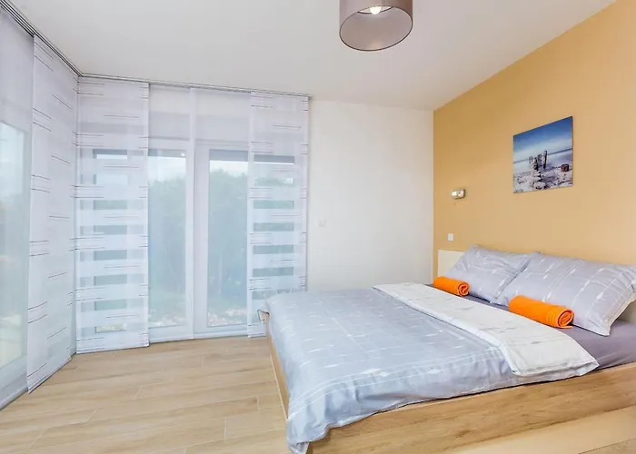 Luxurious With Heated Pool And Rooftop Jacuzzi *